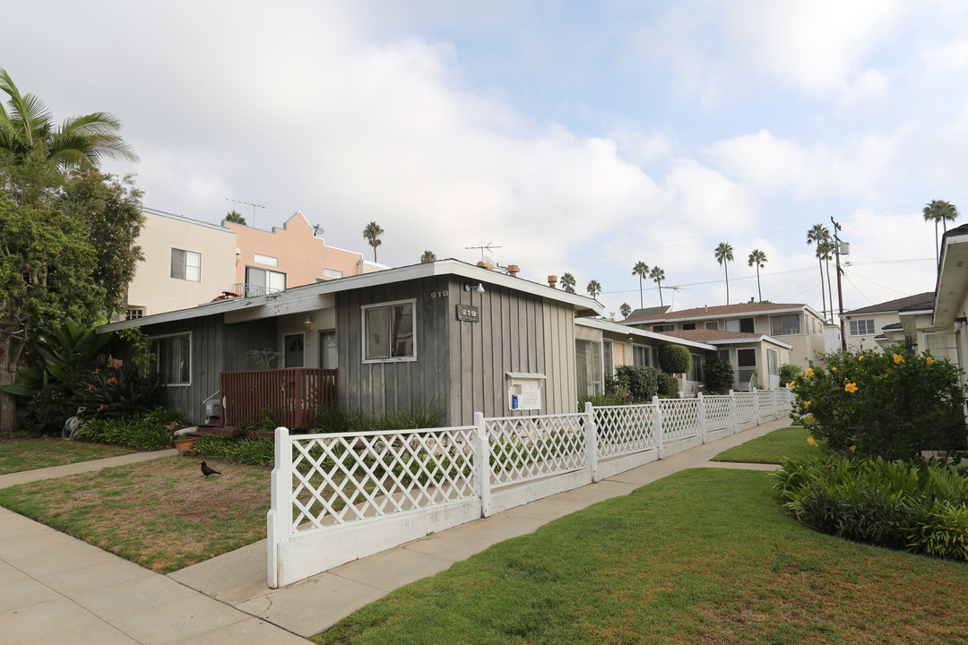 919 18th St in Santa Monica, CA - Building Photo