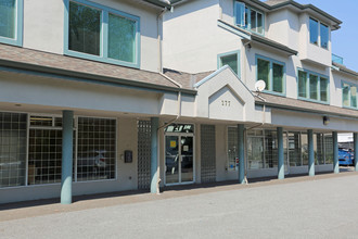 277 Mountain Hwy in North Vancouver District, BC - Building Photo - Building Photo