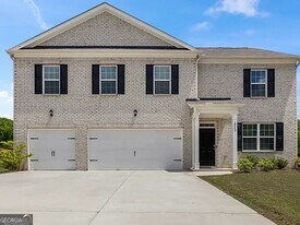 2725 Piper Dr in Atlanta, GA - Building Photo