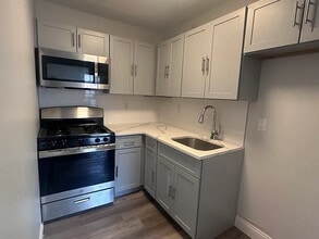 247 Kinderkamack Rd in Hackensack, NJ - Building Photo - Building Photo