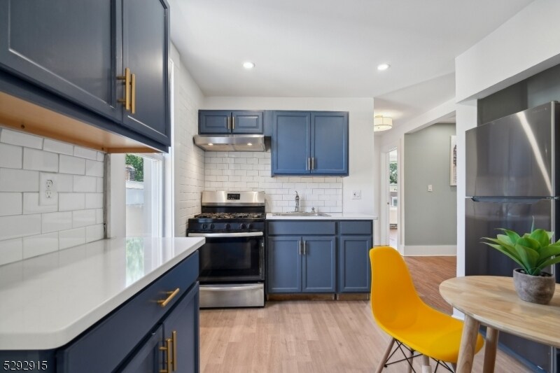 86 Maple Ave in Montclair, NJ - Building Photo