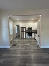 2341 Kenilworth Ave in Cincinnati, OH - Building Photo - Building Photo