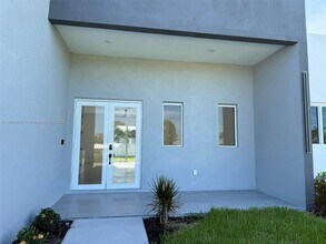 5 SW 26th Pl in Cape Coral, FL - Building Photo - Building Photo