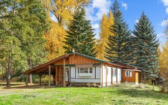 180 Prairie Ln in Cle Elum, WA - Building Photo