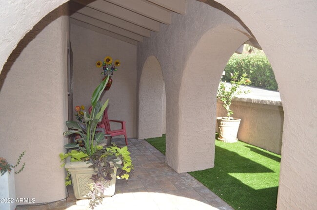 37300 N Tom Darlington Dr in Carefree, AZ - Building Photo - Building Photo