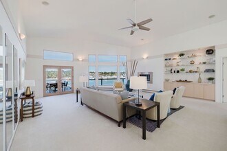 5834 Packard Ln NE in Bainbridge Island, WA - Building Photo - Building Photo