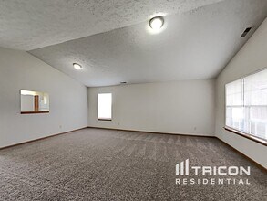 1372 Evergreen Dr in Greenfield, IN - Building Photo - Building Photo