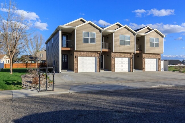 3350 Crater Lake Ave in Billings, MT - Building Photo - Building Photo