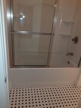 2207 Market St in Wheeling, WV - Foto de edificio - Building Photo