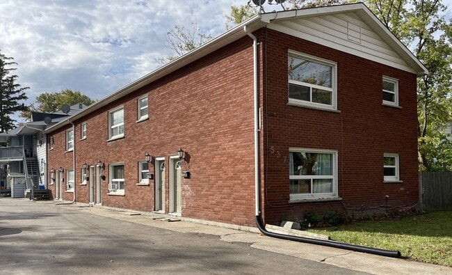 property at 537 Confederation St