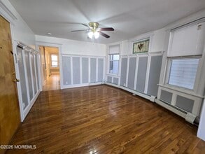 162 Kearny Ave in Kearny, NJ - Building Photo - Building Photo