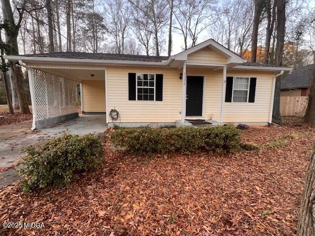 1123 Sandy Beach Dr in Macon, GA - Building Photo