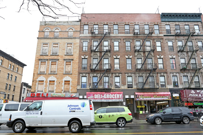 1751 Amsterdam Ave in New York, NY - Foto de edificio - Building Photo