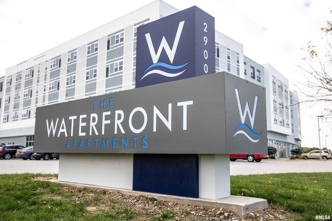 property at 2900 River Dr