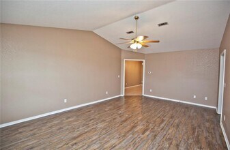235 Sundown Dr in Farmington, AR - Building Photo - Building Photo