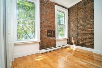 21 Adelphi St in Brooklyn, NY - Building Photo - Building Photo