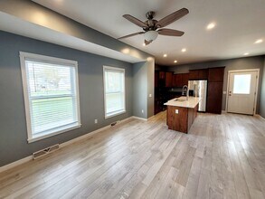 729 Bates St SE in Grand Rapids, MI - Building Photo - Building Photo