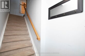 16 Briston Private in Ottawa, ON - Building Photo - Building Photo