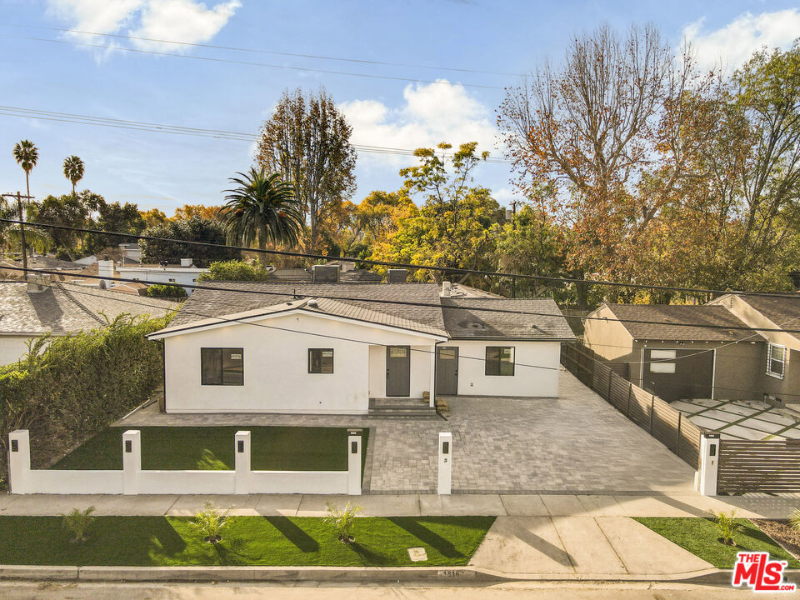 18162 Ingomar St in Los Angeles, CA - Building Photo