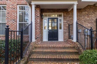 5460 Glenridge View NE in Atlanta, GA - Building Photo - Building Photo