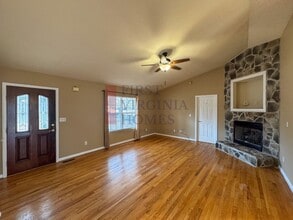 69 Lafayette Dr in Palmyra, VA - Building Photo - Building Photo