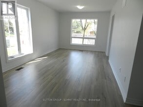 5305-5305 Glen Erin Dr in Mississauga, ON - Building Photo - Building Photo