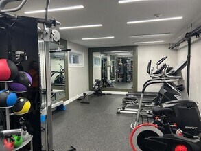 114 Grove St in Stamford, CT - Building Photo - Building Photo