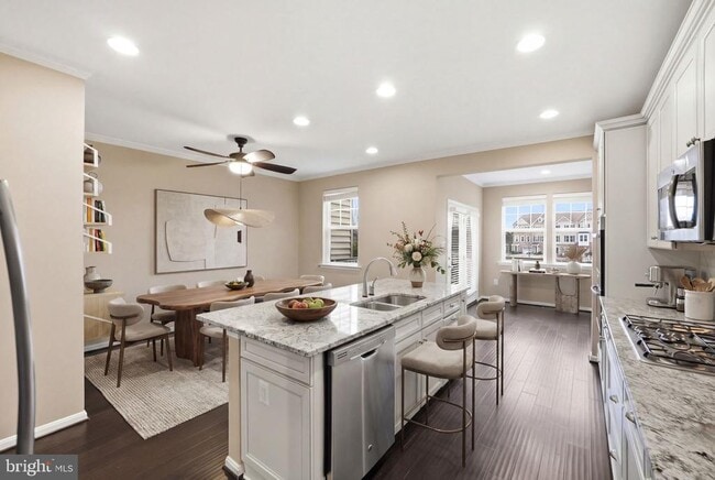 43593 Mirror Terrace in Ashburn, VA - Building Photo - Building Photo