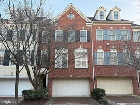 819 Oak Knoll Terrace in Rockville, MD - Building Photo