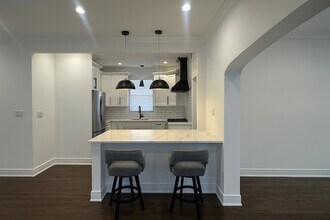 7937 S Crandon Ave in Chicago, IL - Building Photo - Building Photo