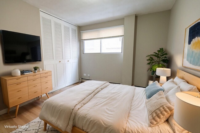 Westbrook Manor in Calgary, AB - Building Photo - Building Photo