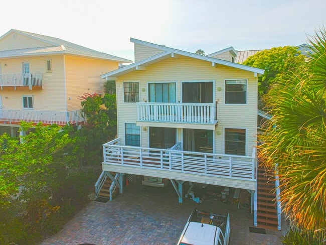 property at 60 Beachcomber Ln