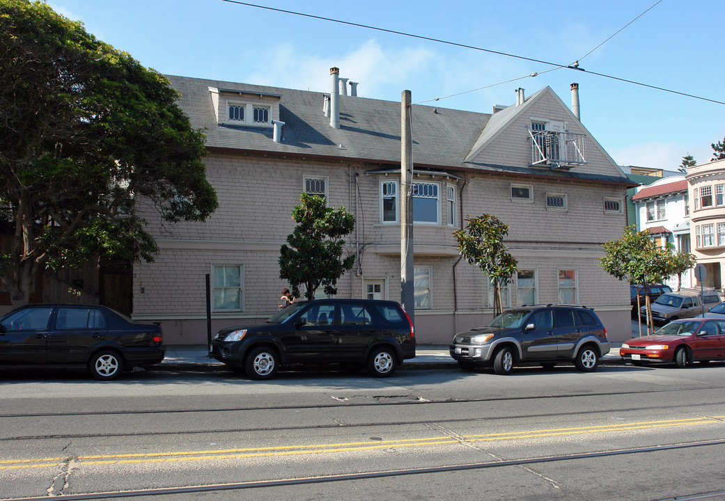 1300 4th Ave in San Francisco, CA - Building Photo