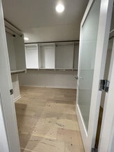 4240 Laurel Canyon Blvd in Los Angeles, CA - Building Photo - Building Photo