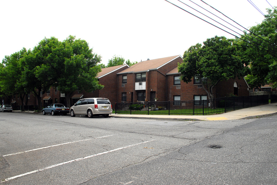 Mount Prospect Village in Newark, NJ - Building Photo