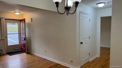 63 Poplar Ln in Middletown, NY - Building Photo - Building Photo