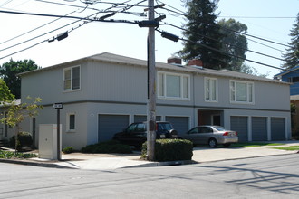 1405 Lincoln Ave in Burlingame, CA - Building Photo - Building Photo