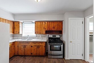 1221 Belmont St in Montgomery, AL - Foto de edificio - Building Photo