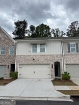 3880 Denton Dr in Douglasville, GA - Building Photo