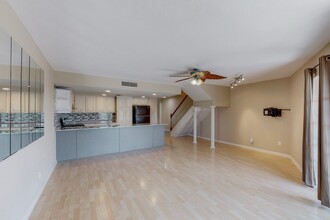 426 Yacht Club Dr in Rockwall, TX - Building Photo - Building Photo