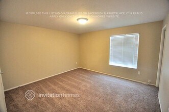 3902 W Camino Acequia in Phoenix, AZ - Building Photo - Building Photo