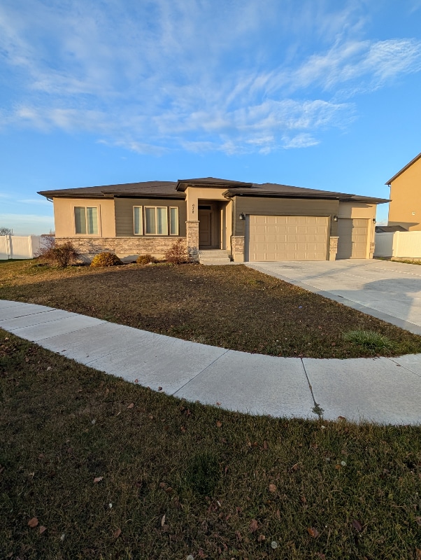 property at 638 W 1870 S