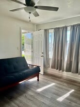 4963 Burson Way in Oxnard, CA - Building Photo - Building Photo