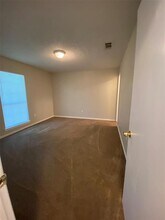 1437 Brook Meadow Cir in Lancaster, TX - Building Photo - Building Photo
