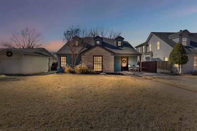 property at 2548 Walsh Ct