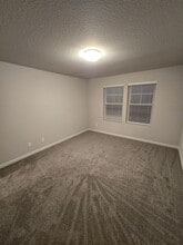 6203 Edson St SE in Albany, OR - Building Photo - Building Photo