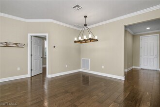 13611 Villa Di Preserve Ln in Estero, FL - Foto de edificio - Building Photo