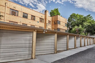 Park Aire Apartments in Denver, CO - Foto de edificio - Building Photo
