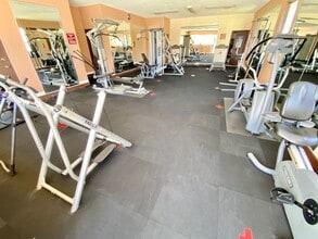 8145 NW 7th St in Miami, FL - Building Photo - Building Photo