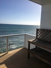 20638 Pacific Coast Hwy, Unit 12 in Malibu, CA - Building Photo - Building Photo